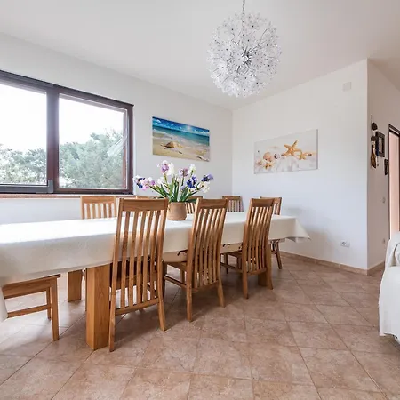 8 Beds In Not Far From The Sea Willa *