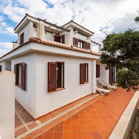 8 Beds In Not Far From The Sea Vila