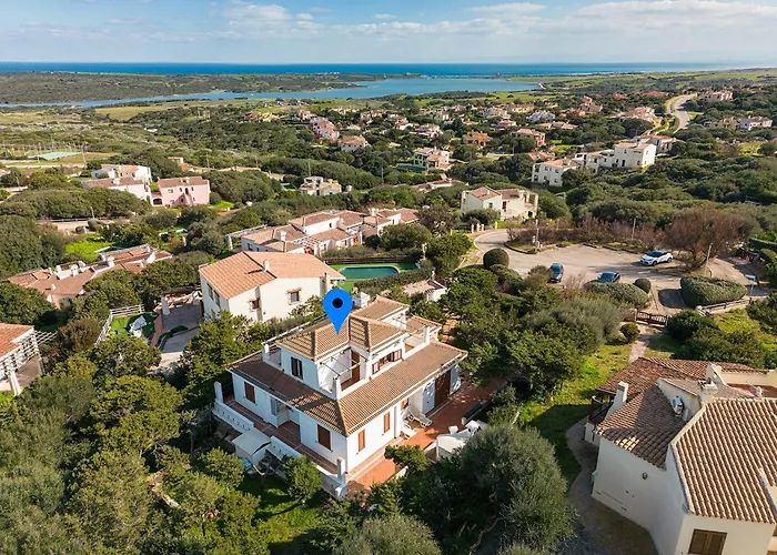 8 Beds In Not Far From The Sea Villa *