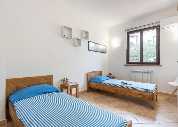 别墅 8 Beds In Not Far From The Sea